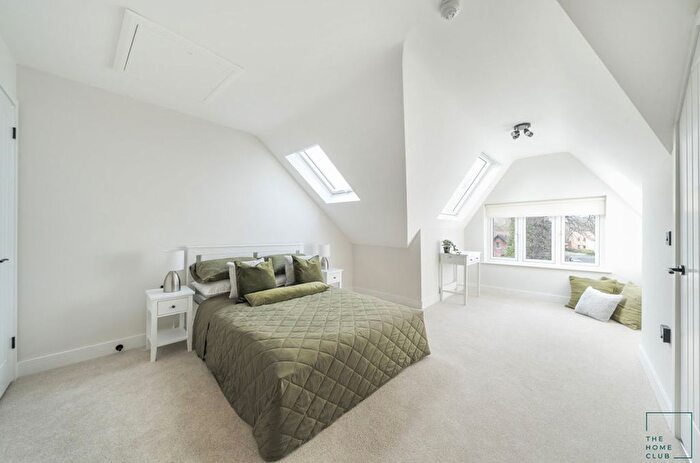 Studio To Rent In High Street, Aldershot, GU12