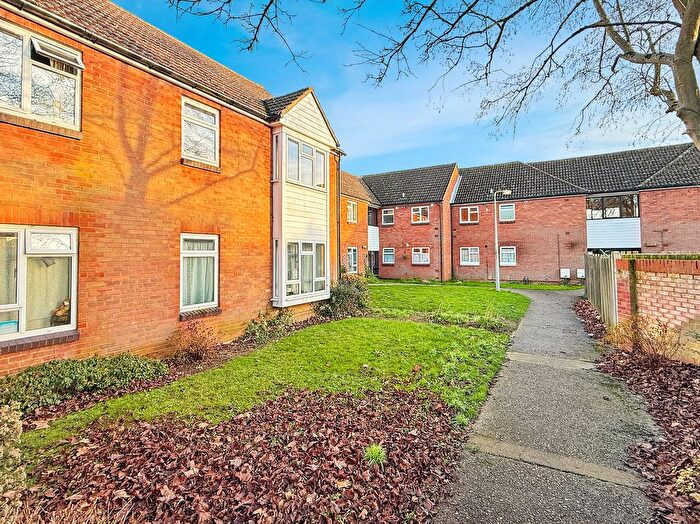 1 Bedroom Flat For Sale In Wilkin Court, Colchester, CO3
