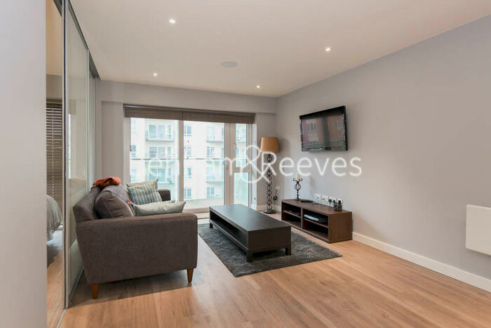 1 Bedroom Apartment To Rent In Boulevard Drive, Colindale, NW9