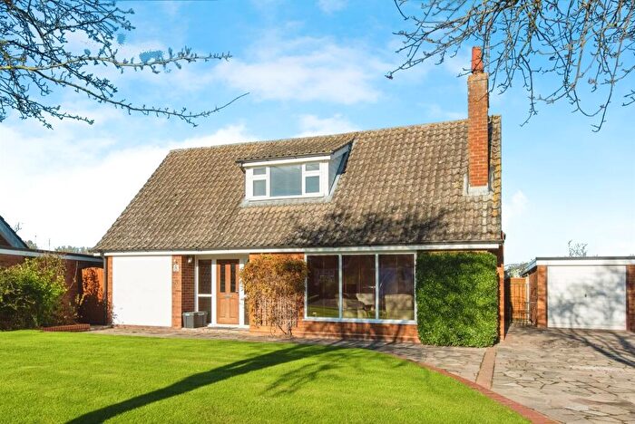 4 Bedroom Detached House For Sale In North Acres, Willisham, Ipswich, IP8
