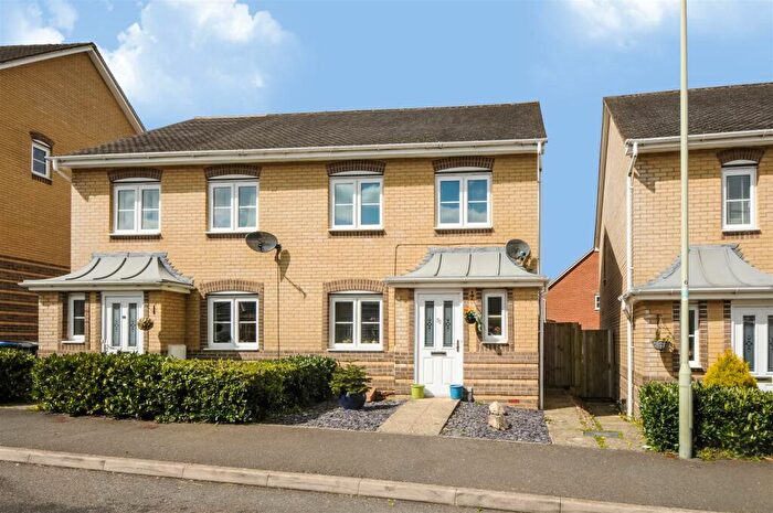 2 Bedroom Semi-Detached House To Rent In Wiltshire Crescent, Highfields, Basingstoke, RG22