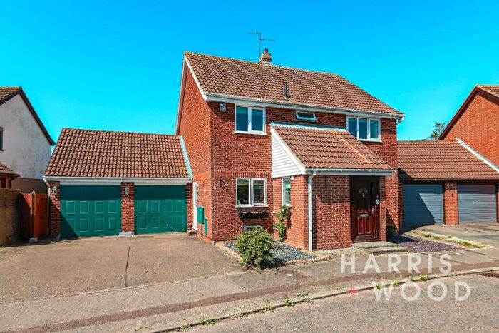 3 Bedroom Detached House For Sale In Chaffinch Gardens, Colchester, CO4