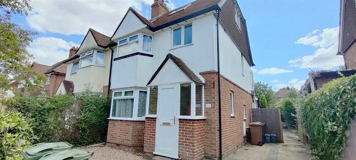 5 Bedroom Property To Rent In Beech Grove, Guildford, GU2