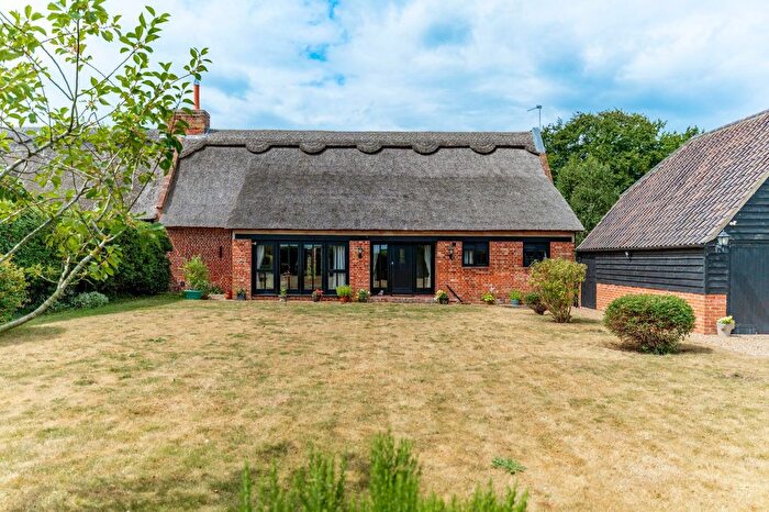 3 Bedroom Semi Detached House For Sale In Back Lane, Rollesby, NR29