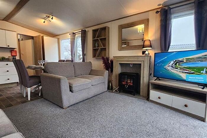 Mobile/park Home For Sale In Havant Road, Portsmouth, PO11