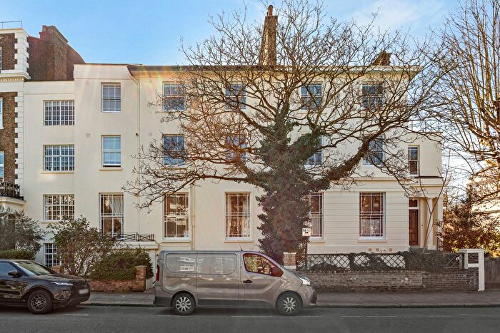 2 Bedroom Flat For Sale In Gloucester Avenue, London, NW1