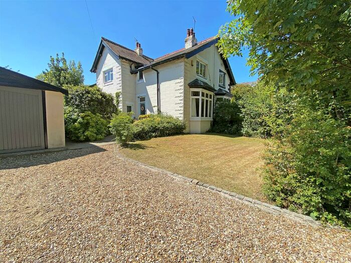 3 Bedroom Semi-Detached House For Sale In Thirlmere Road, Hightown, Merseyside, L38