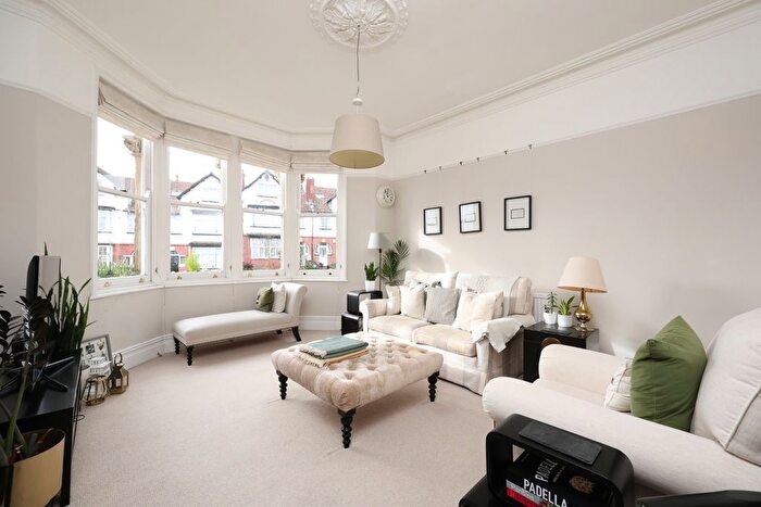 2 Bedroom Flat For Sale In Redland Road, Redland, Bristol, BS6