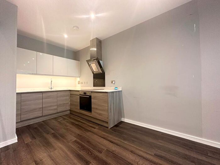 1 Bedroom Flat To Rent In Forth House, Brants Bridge, Bracknell, RG12