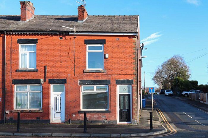 3 Bedroom End Of Terrace House For Sale In Green Lane, Heywood, OL10