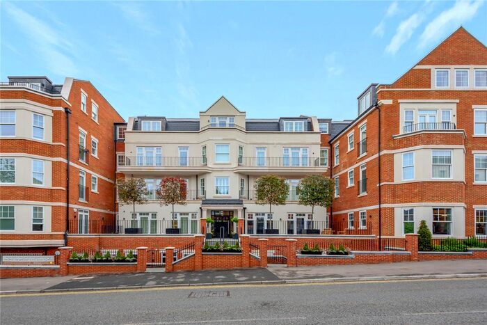 2 Bedroom Flat To Rent In Quinton Court, London Road, Sevenoaks, Kent, TN13