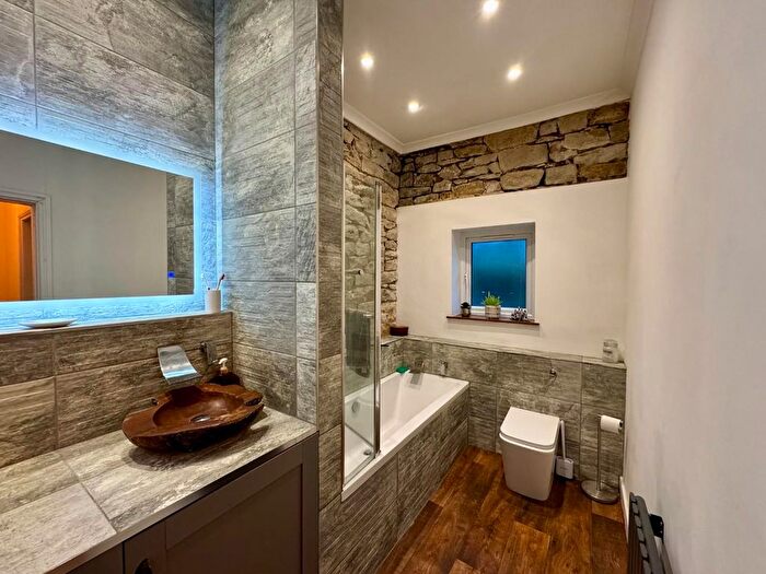 2 Bedroom End Of Terrace House For Sale In Lowerhouse Lane, Burnley, BB12