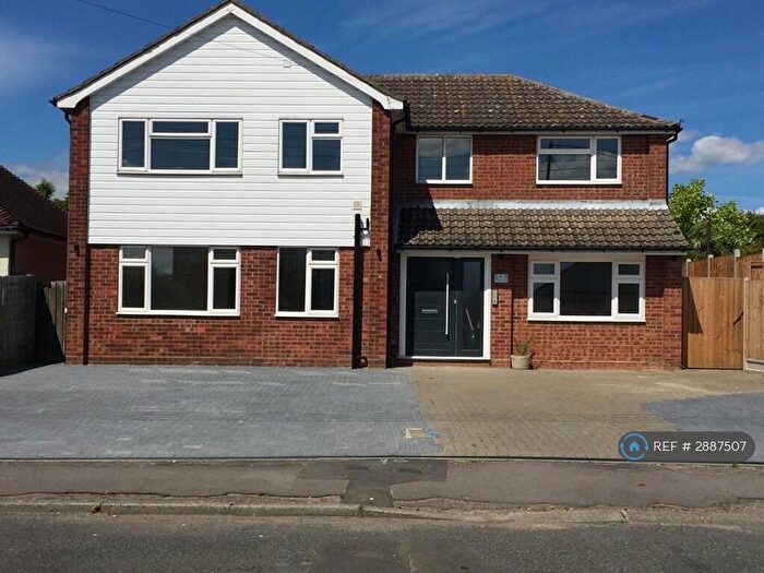 1 Bedroom Flat To Rent In Hillside Road, Burnham-On-Crouch, CM0