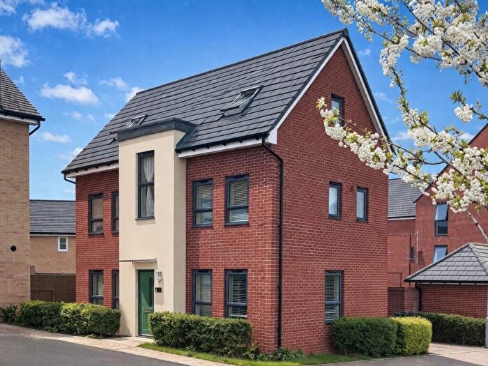 4 Bedroom Detached House For Sale In Farr Meadow, Eagle Farm South, Milton Keynes, MK17