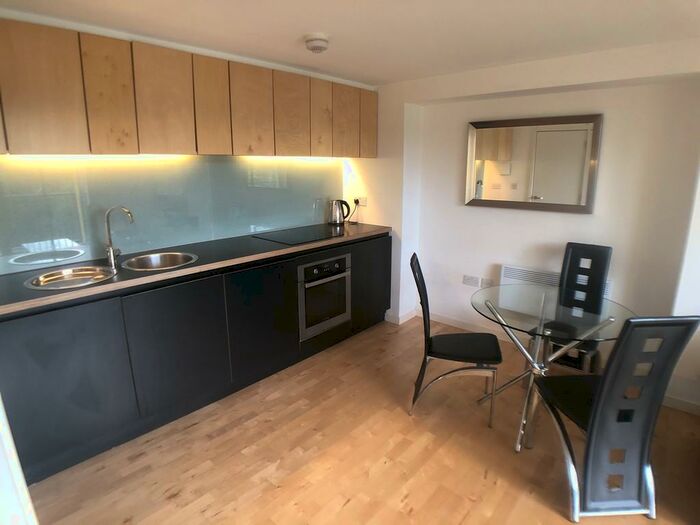 1 Bedroom Apartment To Rent In Saxton Gardens, Leeds, LS9