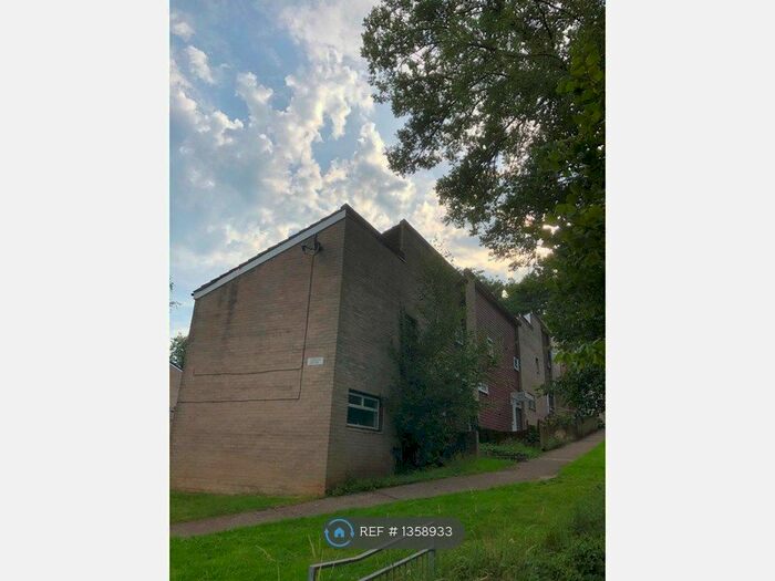 3 Bedroom End Of Terrace House To Rent In Oaksford, Cwmbran, NP44