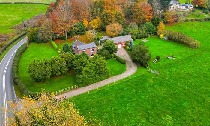 4 Bedroom Detached House For Sale In Saltersford Cottage, Twemlow Green, Holmes Chapel, Crewe, CW4