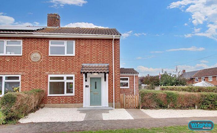 2 Bedroom Terraced House To Rent In Newleaze, Steeple Ashton, BA14