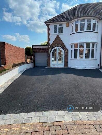 3 Bedroom Semi-Detached House To Rent In Nayland Croft, Birmingham, B28