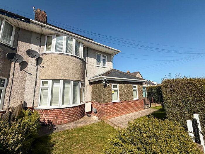 3 Bedroom Semi Detached House For Sale In Buxton, Derbyshire, SK17