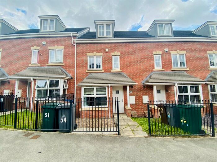 4 Bedroom Terraced House To Rent In Hoyle Mill Road, Barnsley, South Yorkshire, S70