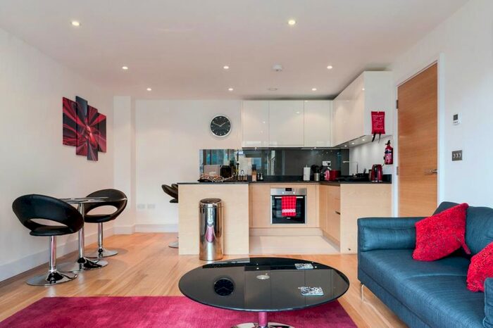 1 Bedroom Flat To Rent In Marlowe House, Kingsley Walk, Cambridge, CB5