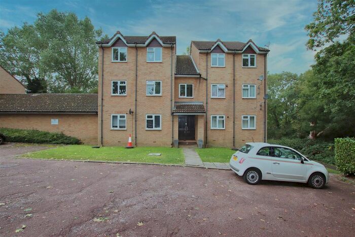 1 Bedroom Flat To Rent In Danziger Way, Borehamwood, WD6