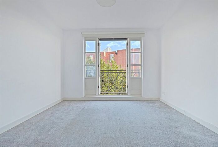 2 Bedroom Flat To Rent In Bridgewalk Heights, Weston Street, SE1