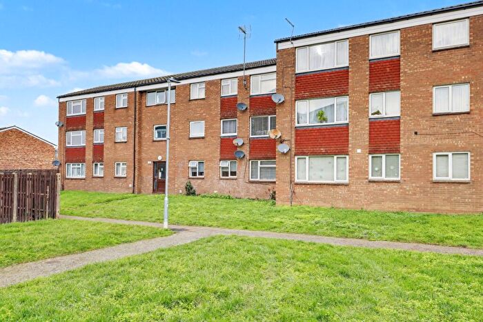 2 Bedroom Apartment For Sale In Slipe Lane, Broxbourne, EN10