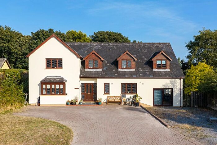 6 Bedroom Detached House For Sale In Valley Road, Saundersfoot, SA69