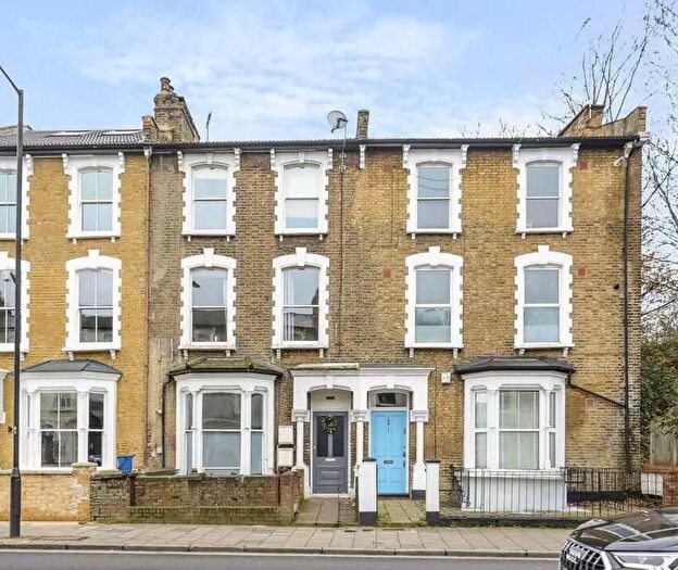 1 Bedroom Flat For Sale In Graham Road, London, E8