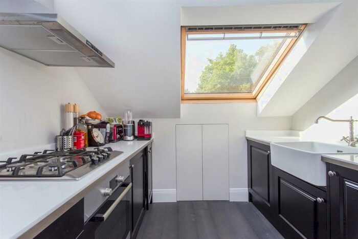 1 Bedroom Flat To Rent In Northworld Road, N16