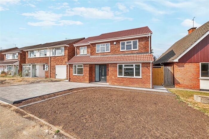 4 Bedroom Detached House To Rent In Sewell Avenue, Wokingham, Berkshire, RG41