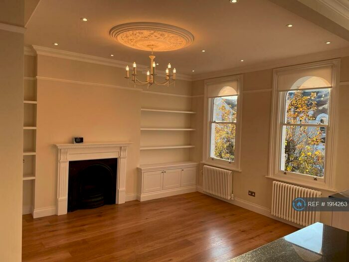 1 Bedroom Flat To Rent In Sisters Avenue, London, SW11