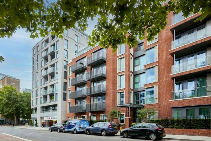 2 Bedroom Flat To Rent In Matcham House, Sovereign Court, Hammersmith, W6