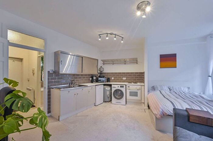 Studio To Rent In Ambrosden Avenue, Westminster, London, SW1P