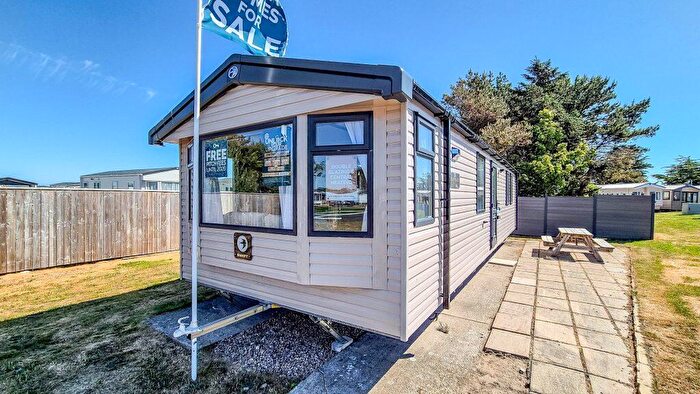2 Bedroom Park Home For Sale In Silver Sands Holiday Park, IV31