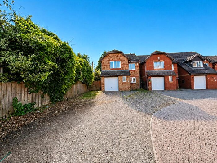 4 Bedroom Detached House To Rent In Pear Tree Drive, Rowley Regis, B65
