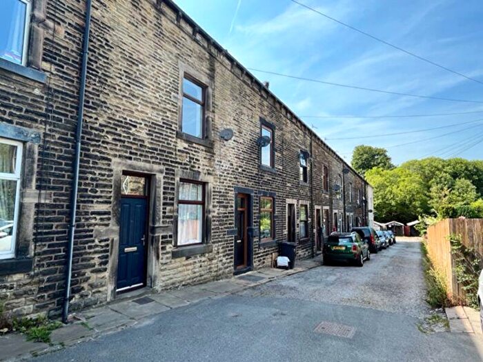 3 Bedroom Terraced House To Rent In Copperas House Terrace, Walsden, Todmorden, OL14