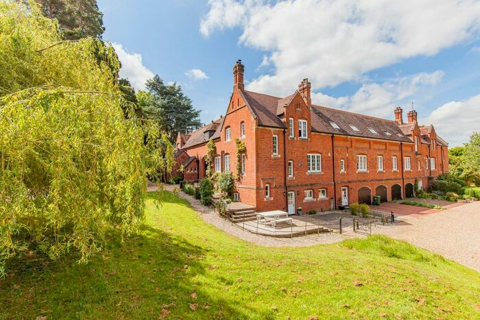 3 Bedroom End Of Terrace House To Rent In Buckland, Faringdon, SN7