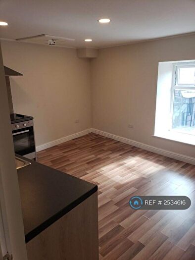 2 Bedroom Flat To Rent In Whalley Road, Accrington, BB5