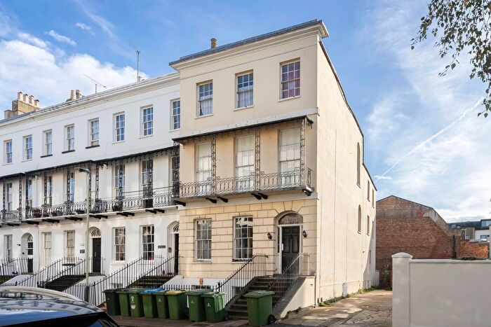 2 Bedroom Flat To Rent In Wellington Street, Cheltenham, GL50