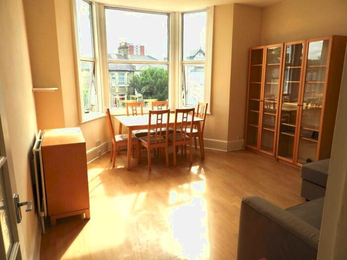 1 Bedroom Flat To Rent In Finchley Lane, Hendon, NW4