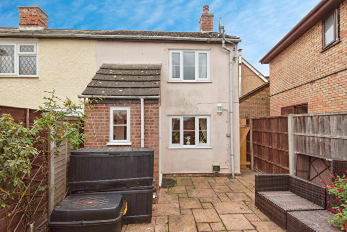 3 Bedroom End Of Terrace House For Sale In High Street, Meppershall, Shefford, SG17
