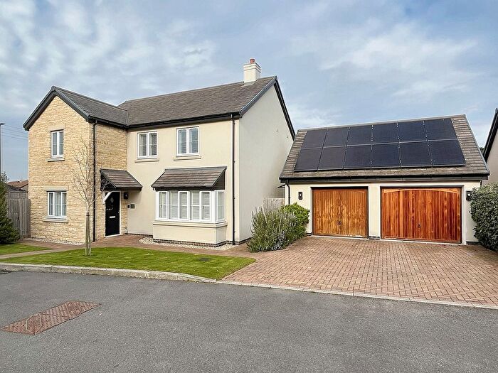 4 Bedroom Detached House For Sale In Three Acres Court, Churchill, North Somerset., BS25