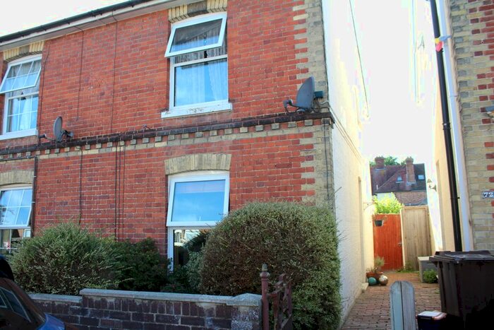 3 Bedroom Semi-Detached House To Rent In Edward Street, Southborough, TN4