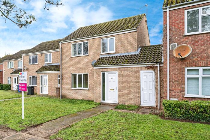 3 Bedroom Link Detached House For Sale In Rookery Green, Beck Row, Bury St. Edmunds, IP28