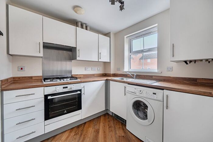 1 Bedroom Flat For Sale In Wharf Lane, Solihull, West Midlands, B91