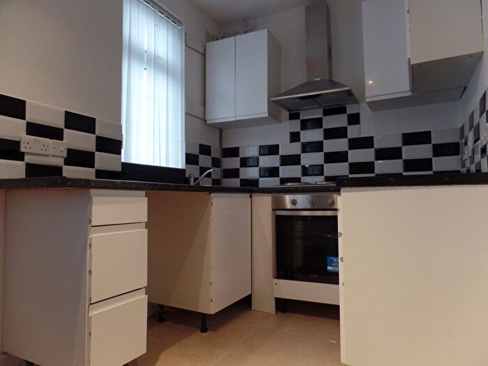 1 Bedroom Flat To Rent In Wood End Green Road, Hayes, Middlesex, UB3