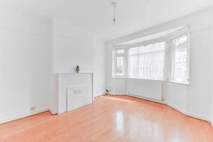 3 Bedroom Terraced House To Rent In Kimberley Road, Selhurst, Croydon, CR0